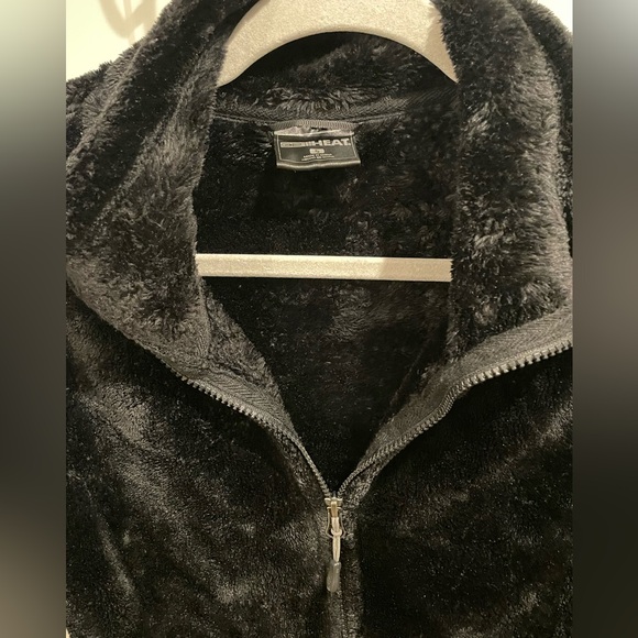 32° Heat Black fuzzy zip up - sz S **Like New, worn once** - Picture 4 of 4